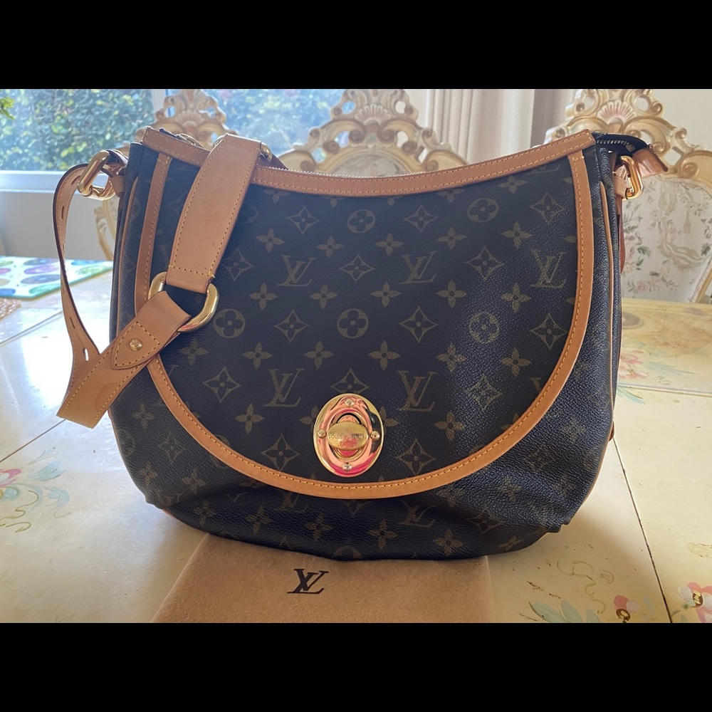 *SOLD* Louis Vuitton Tulum GM Authentic